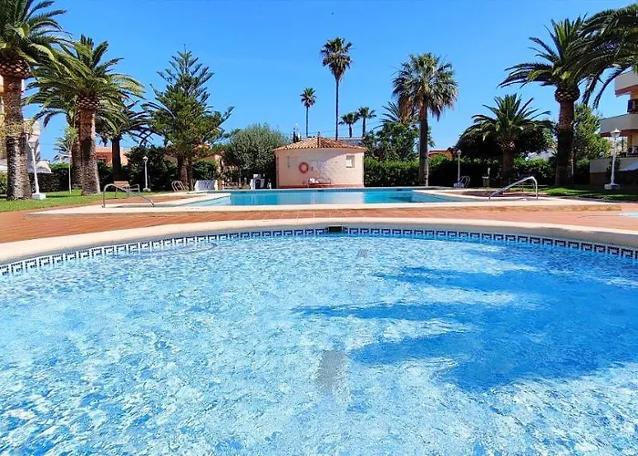 La Marina By Costa Daire